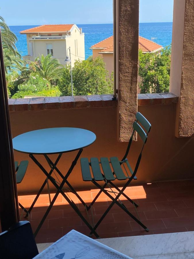 Varigotti #Subitoalmare 외부 사진
